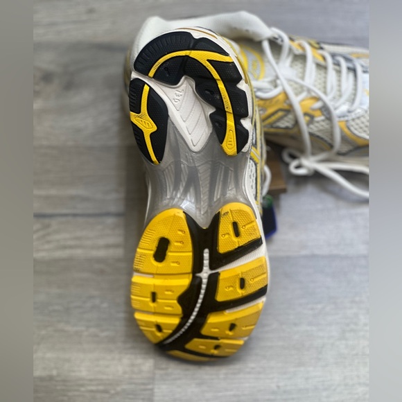 Women’s ASICS GT-2160 Kith Cream Solar Power ( New) - Picture 7 of 7